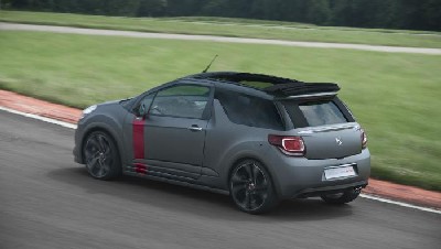 Citroen DS3 Cabrio Racing with 207bhp unveiled